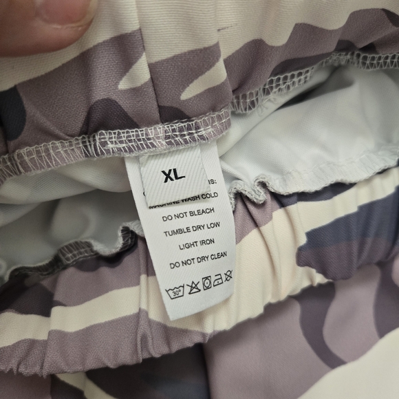 Daccla Womens Purple And Beige Camouflage Ankle Length Baggy Pants Size XL - Picture 4 of 5